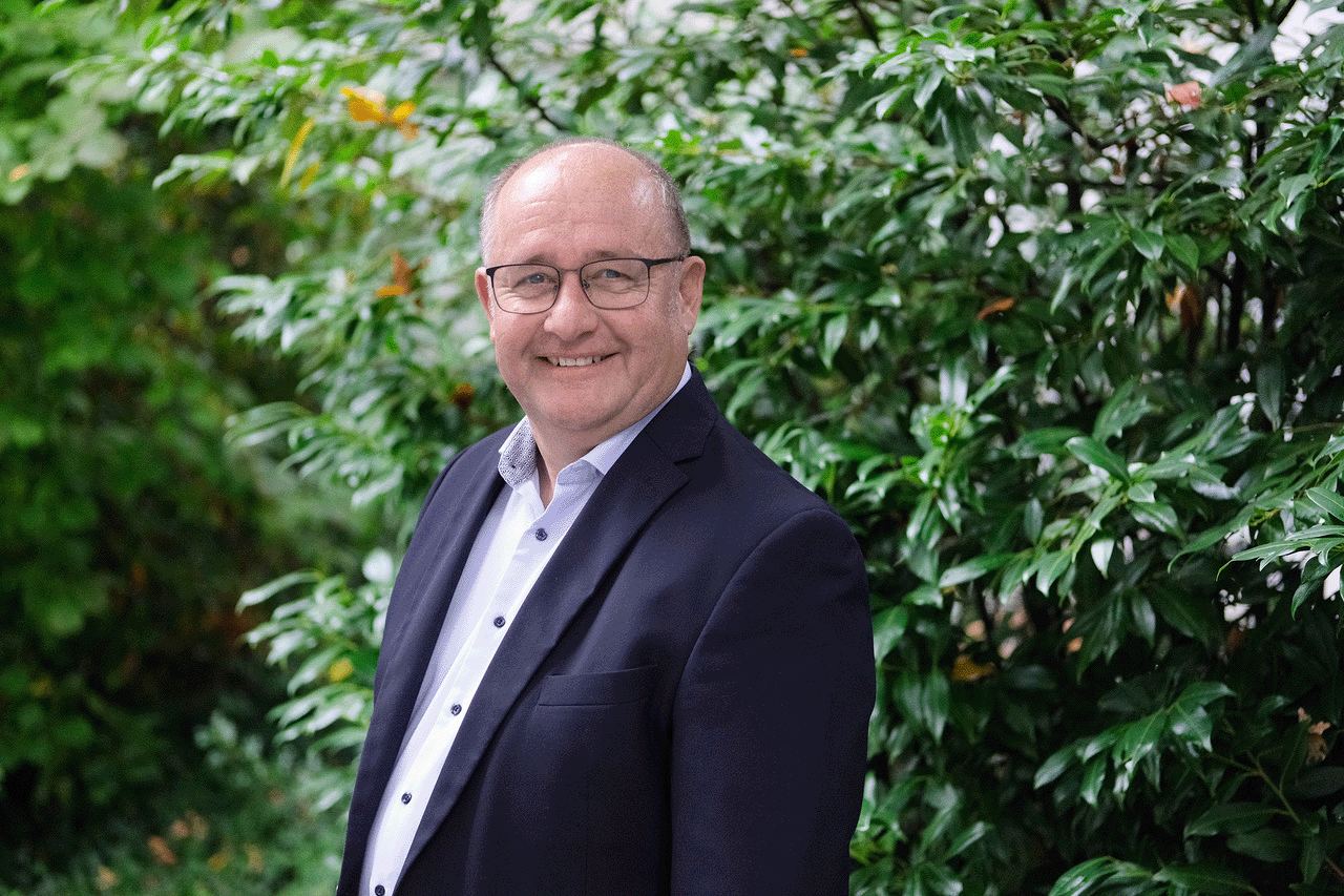 Das Bild zeigt Andreas Hallweger